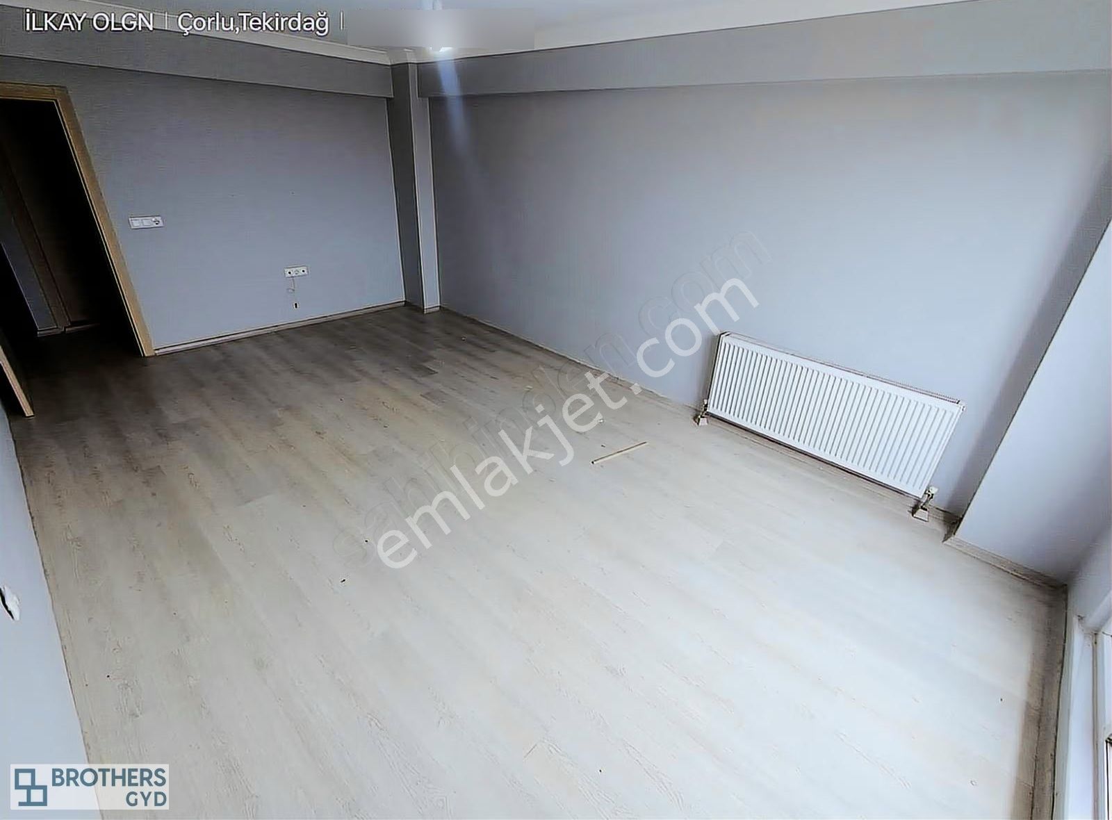 Brothersdan Kemalettin Mah.115m2 2+1 Kiralık Daire - Görsel 4