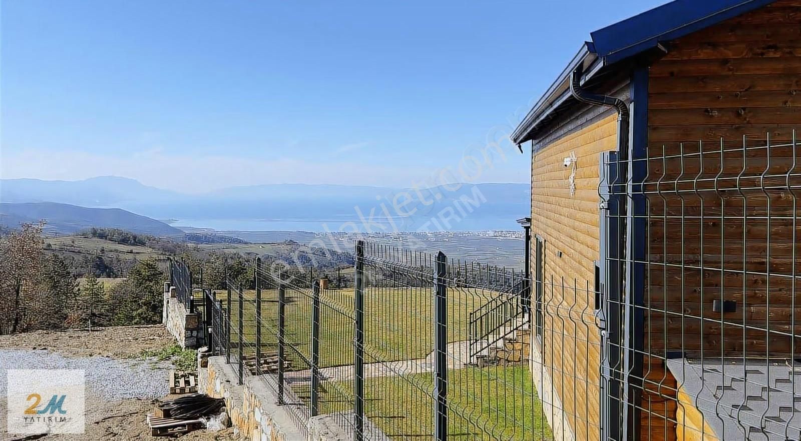 İznik Çamoluk'ta Göl Manzaralı, 3.825m² Arsa Üzerinde Ev - Görsel 21