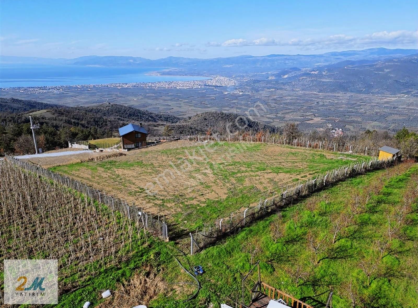 İznik Çamoluk'ta Göl Manzaralı, 3.825m² Arsa Üzerinde Ev - Görsel 17