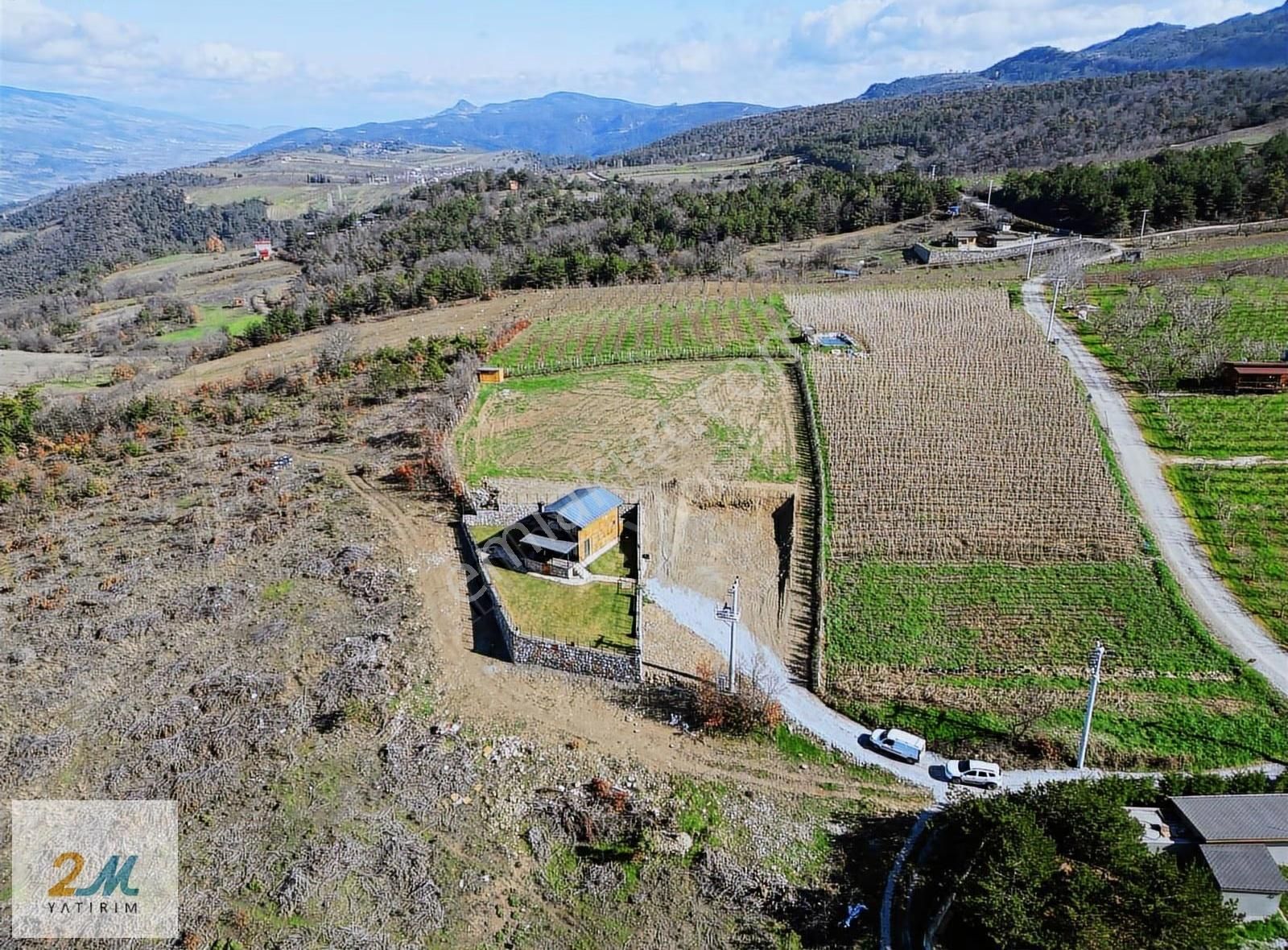 İznik Çamoluk'ta Göl Manzaralı, 3.825m² Arsa Üzerinde Ev - Görsel 26