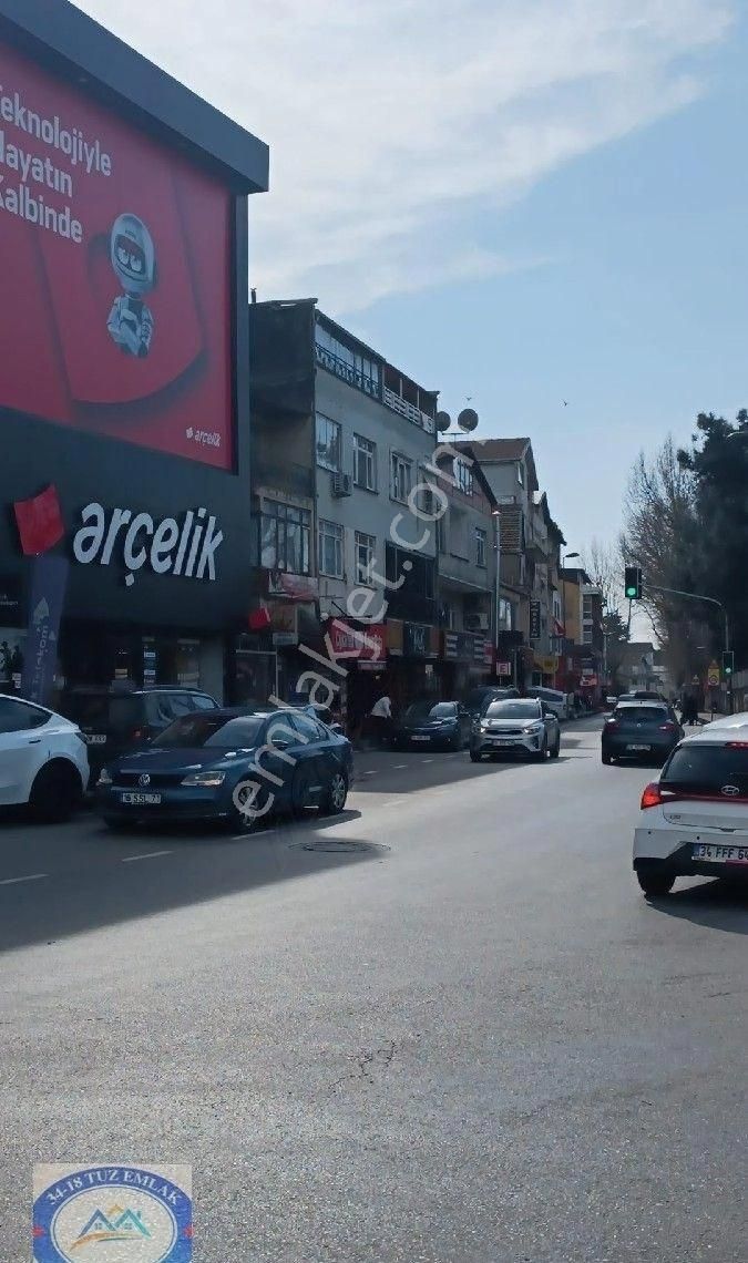 Satılık Beykoz Ortaçeşmede 2+1 Ara Kat Daire