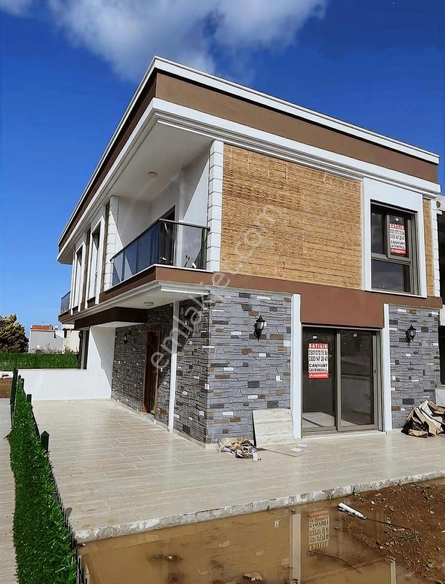 Canyurt Gayrimenkulden Yeni Foçada Satılık Villa - Görsel 12