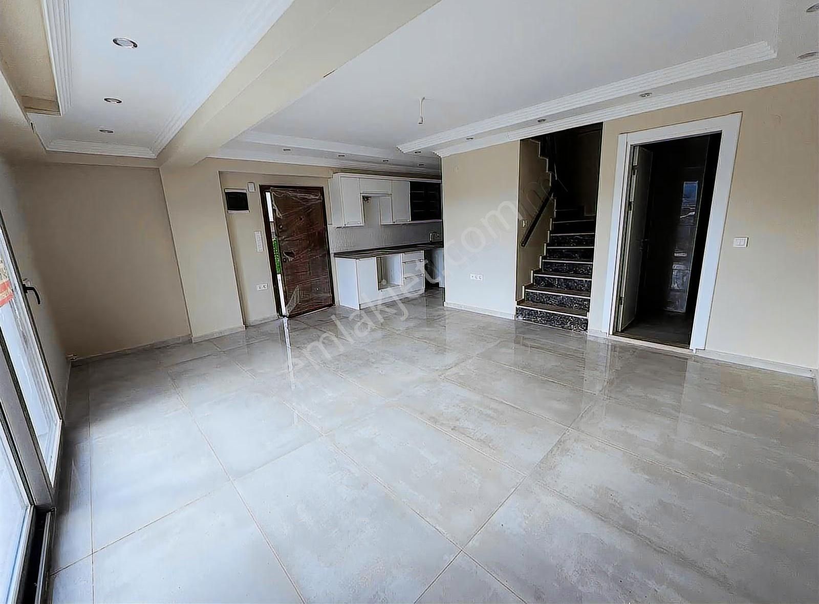 Canyurt Gayrimenkulden Yeni Foçada Satılık Villa - Görsel 2