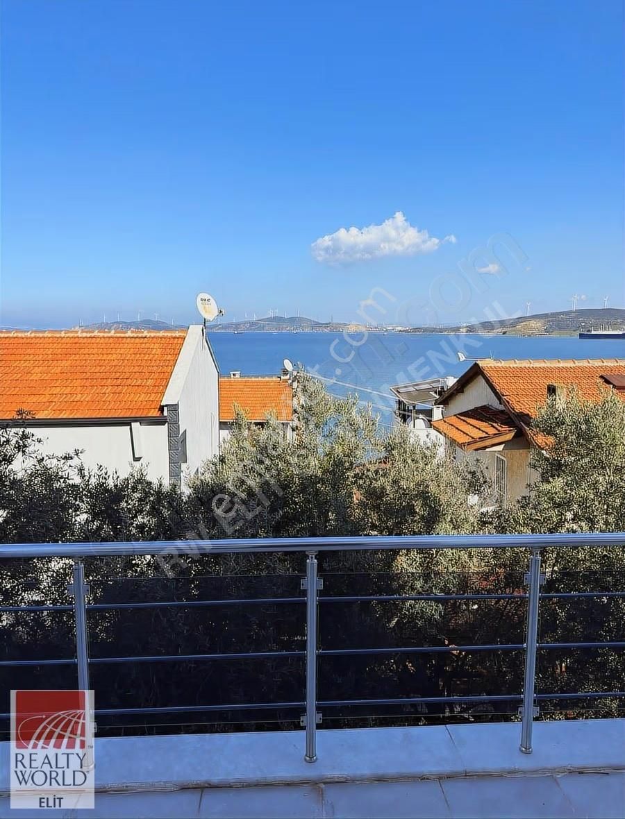 Yeni Foça'da Deniz Manzaralı, İhtişamlı Dubleks