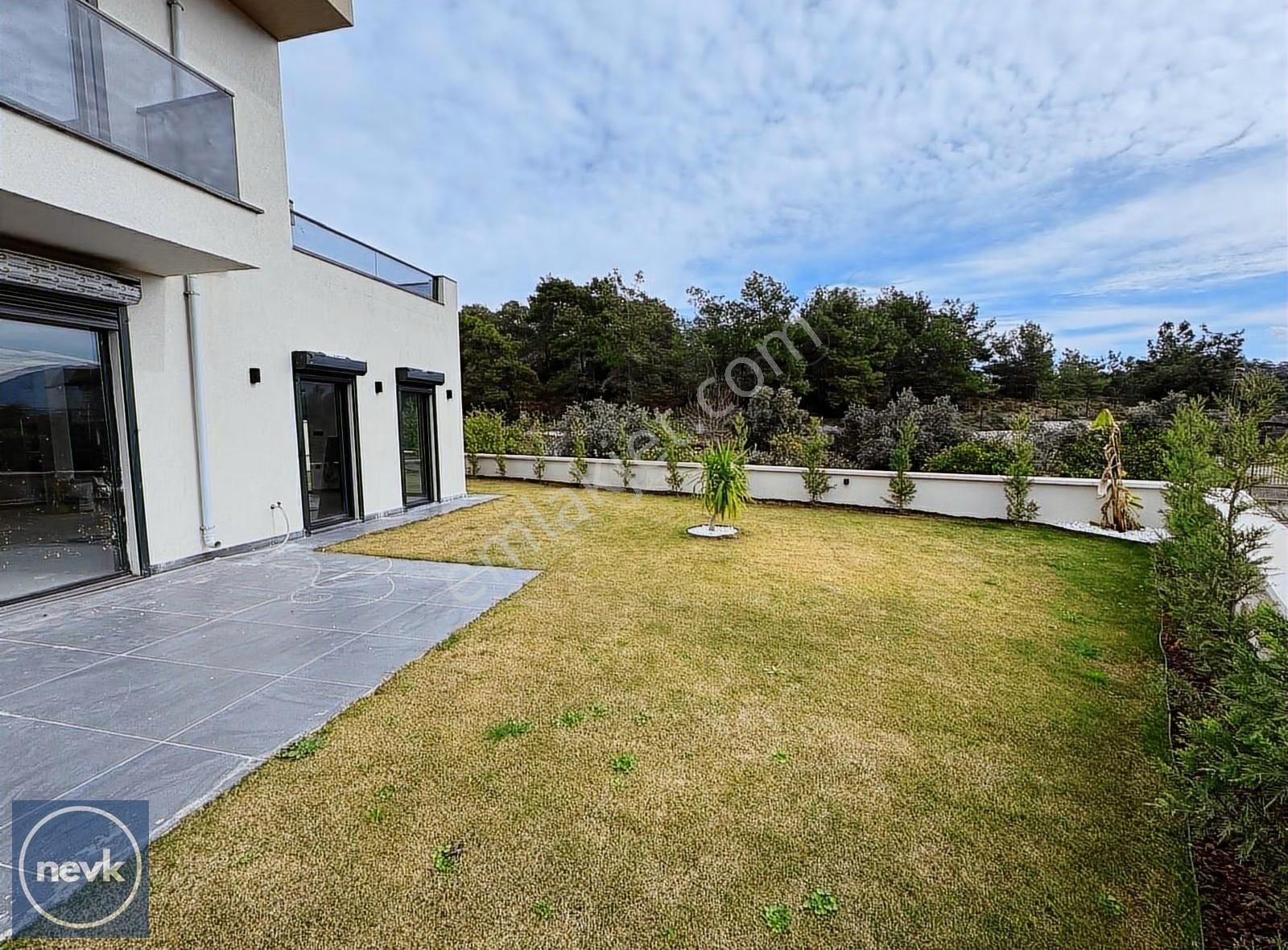 Nevk 'ten Kargıda Lüks Havuzlu Villa - Görsel 34