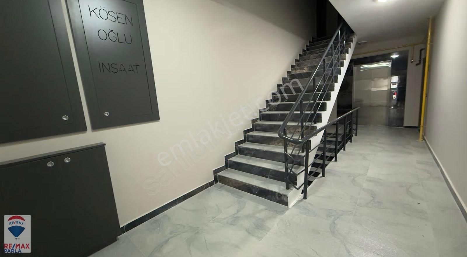 19 Mayıs Bulvarına Cephe Remax Rahşan Çam'dan Geniş-lüks 2+1 - Görsel 3