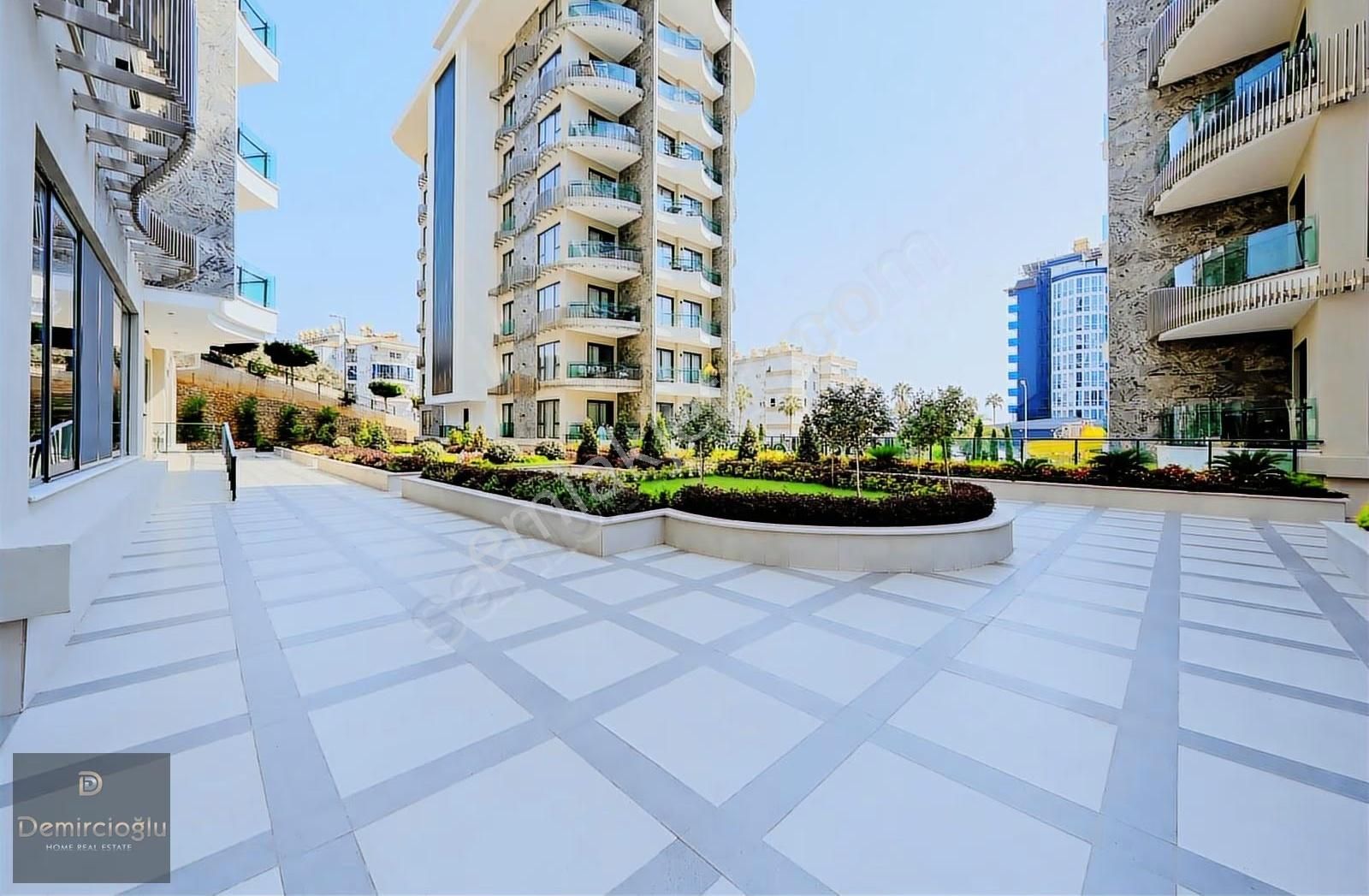 Alanya Tosmurda Kiralık 1+1 Lüks Site İçerisinde Mobilyalı Daire