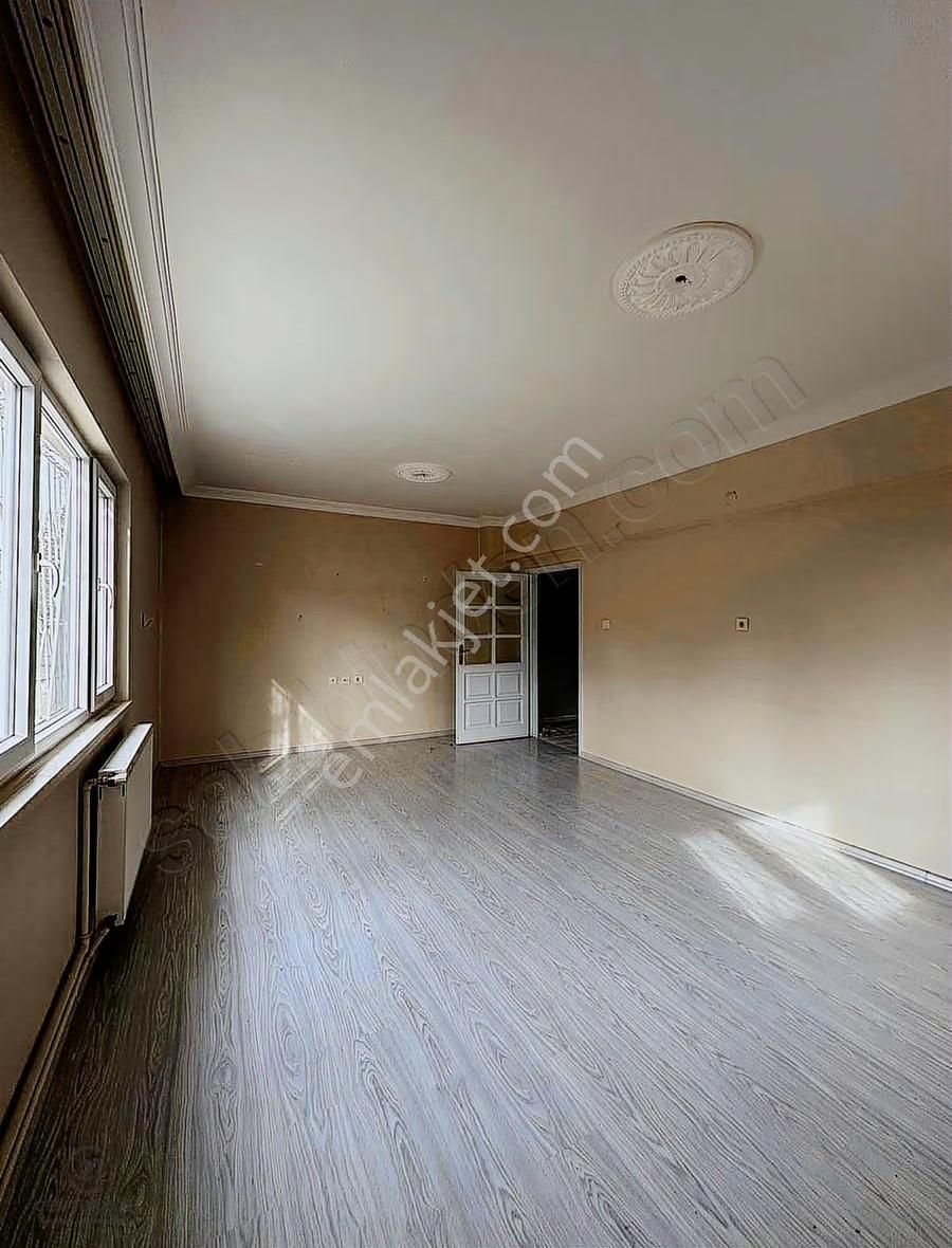 Bahçelievler Mah. Bahçe Katı Üniversiteye Yakın Satılık Daire - Görsel 10