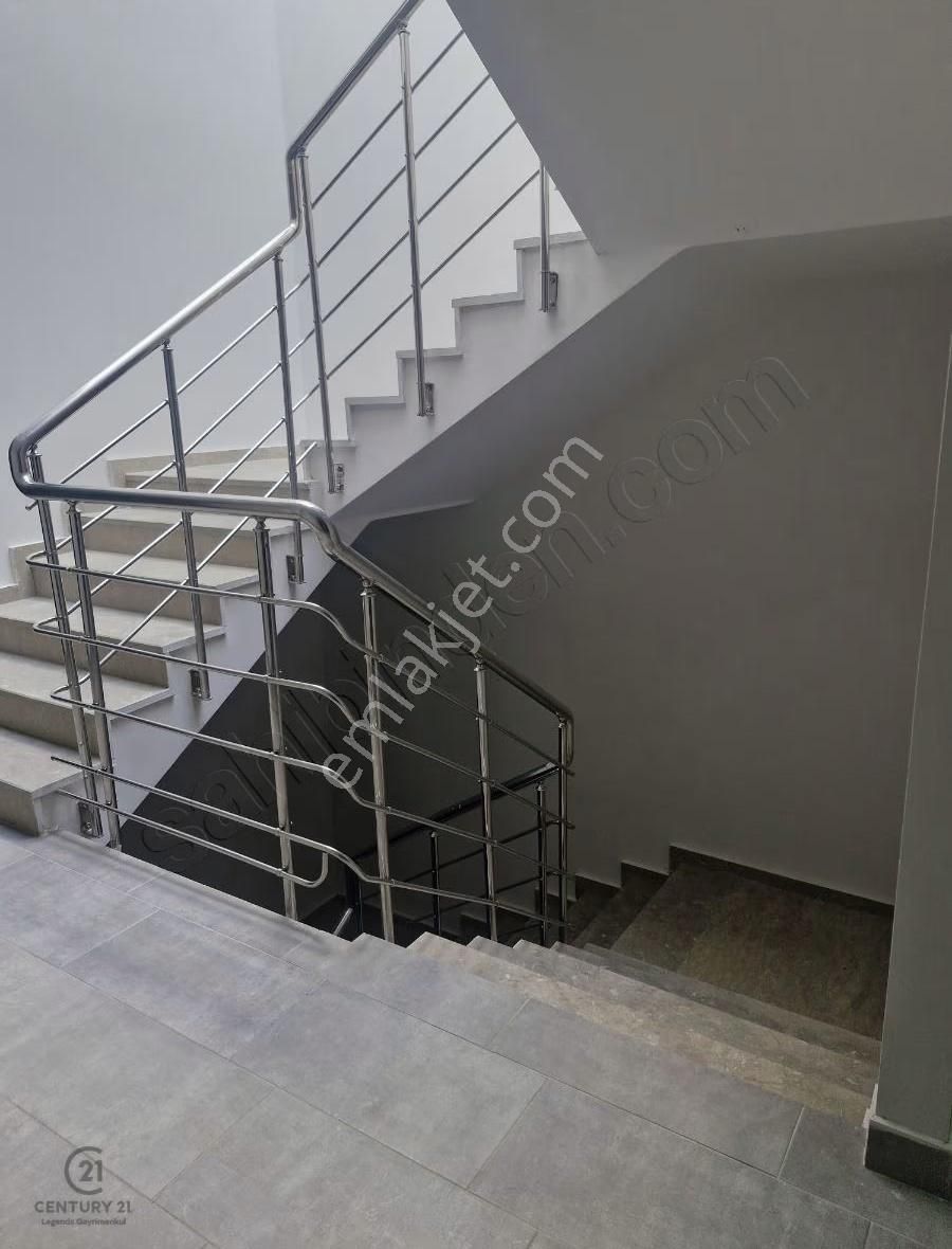 Süper Lokasyon! Bahçelievlerde Sıfır 1+1 Kiralık - Görsel 8