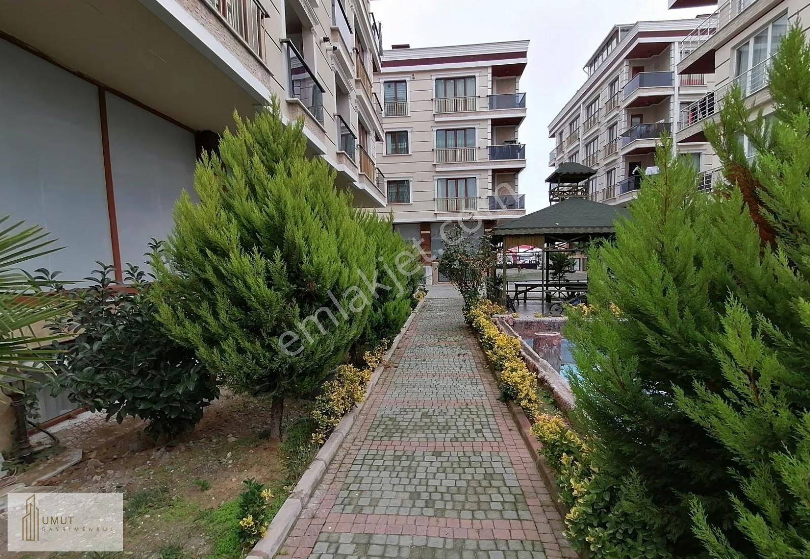 Adnan Kahveci Kolejlerde Site İçi Geniş 1+1 +çift Kapalı Teraslı - Görsel 2