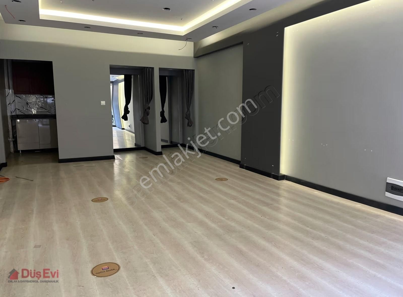Bağcılar Cadde Yanı Kiralık Ofis ,dükkan,mağaza - Görsel 11