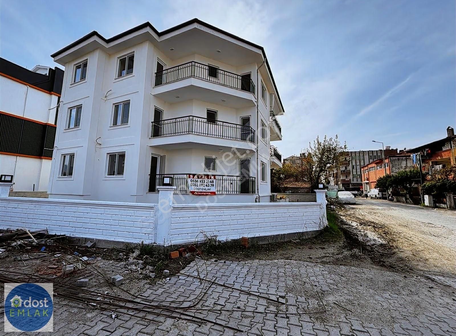 Dalaman Merkezde Bahçeli Sıfır 2+1 Satılık Daire