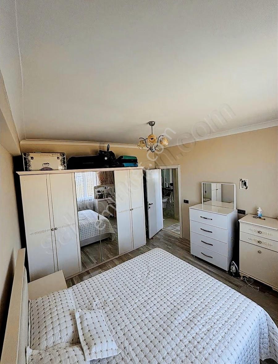 Fuar Alanına Yakın Süper Satılık 2+1 Bakımlı Daire - Görsel 15