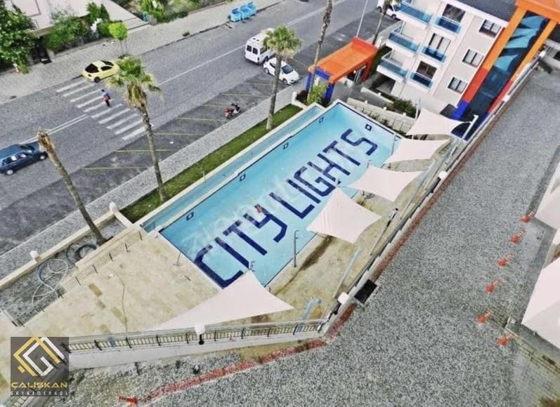 Site İçinde/arakat/yönetimli/full Eşyalı/adli Tıpa Yakın