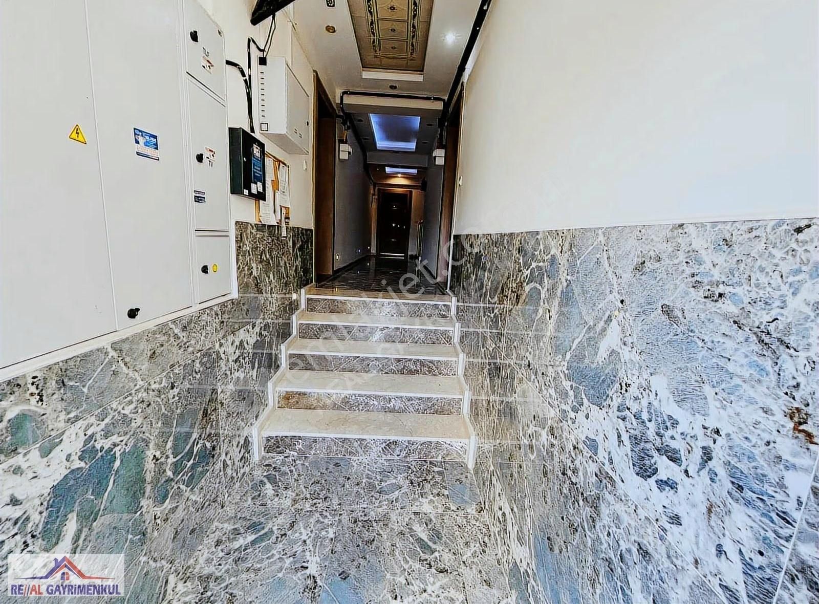 Real'den Menderes Gölcükler Mah. 3+1 Yüksek Giriş Kiralık Daire - Görsel 21