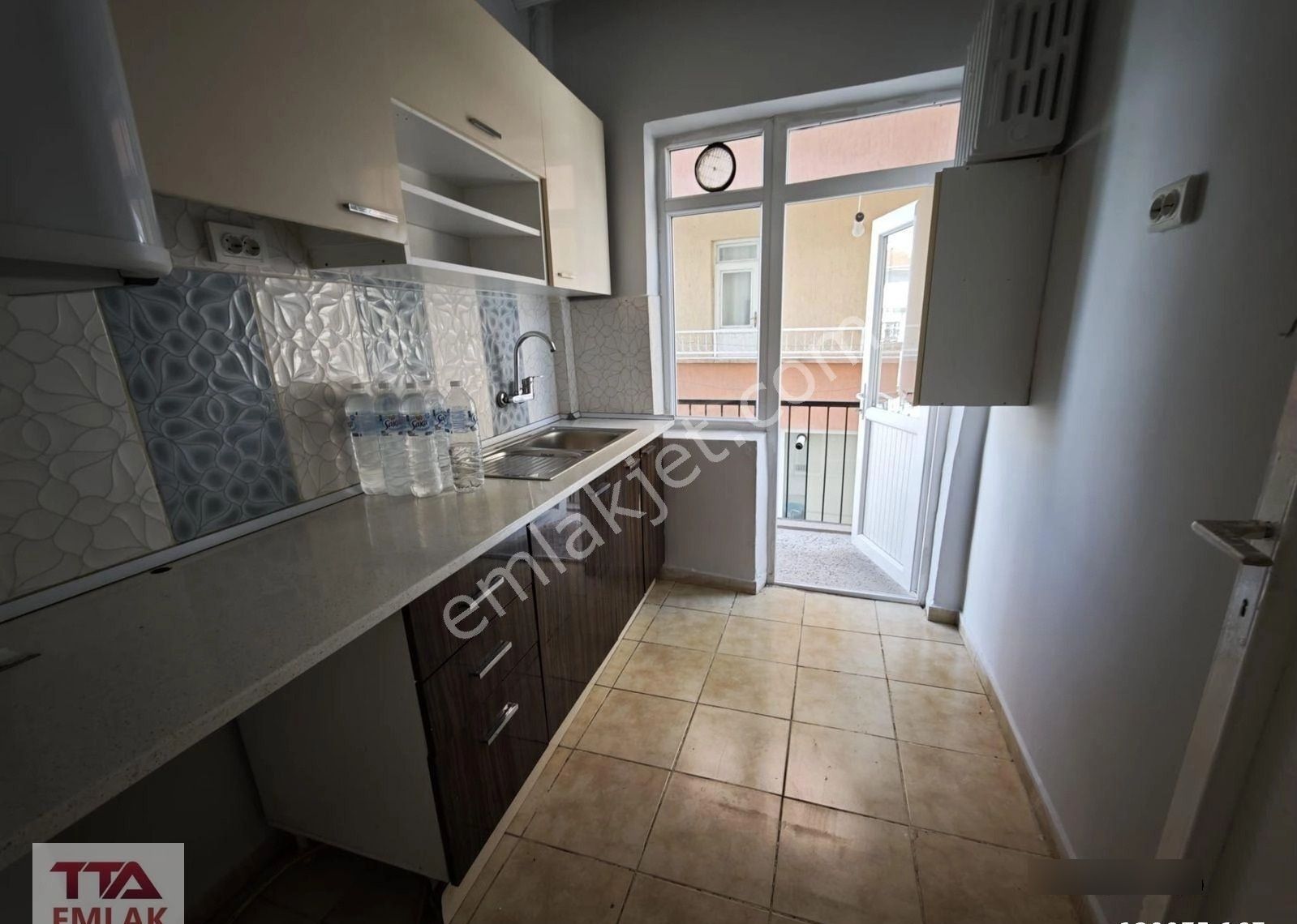 Ayrancı Nazilli Sokak.ta 1,katda 3+1 Kiralık Daire - Görsel 2