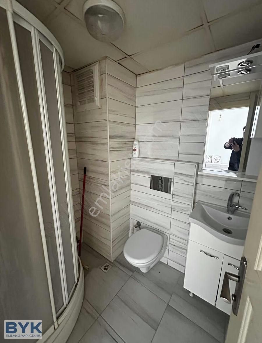 Byk' Dan! İskanlı! Eşyalı! Geniş M2! Güney Cephe! Satılık 1+1! - Görsel 7