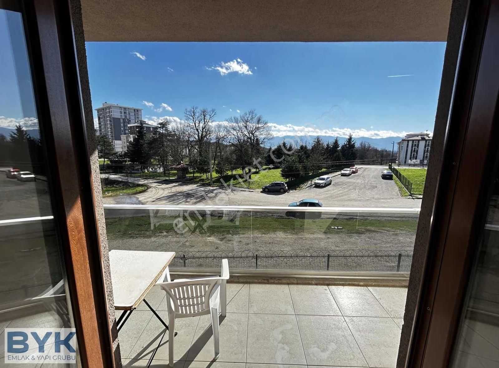 Byk' Dan! İskanlı! Eşyalı! Geniş M2! Güney Cephe! Satılık 1+1! - Görsel 13