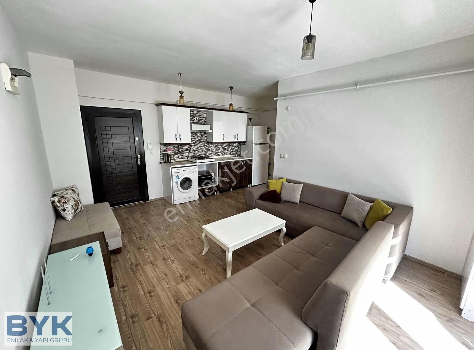 Byk' Dan! İskanlı! Eşyalı! Geniş M2! Güney Cephe! Satılık 1+1! - Görsel 19