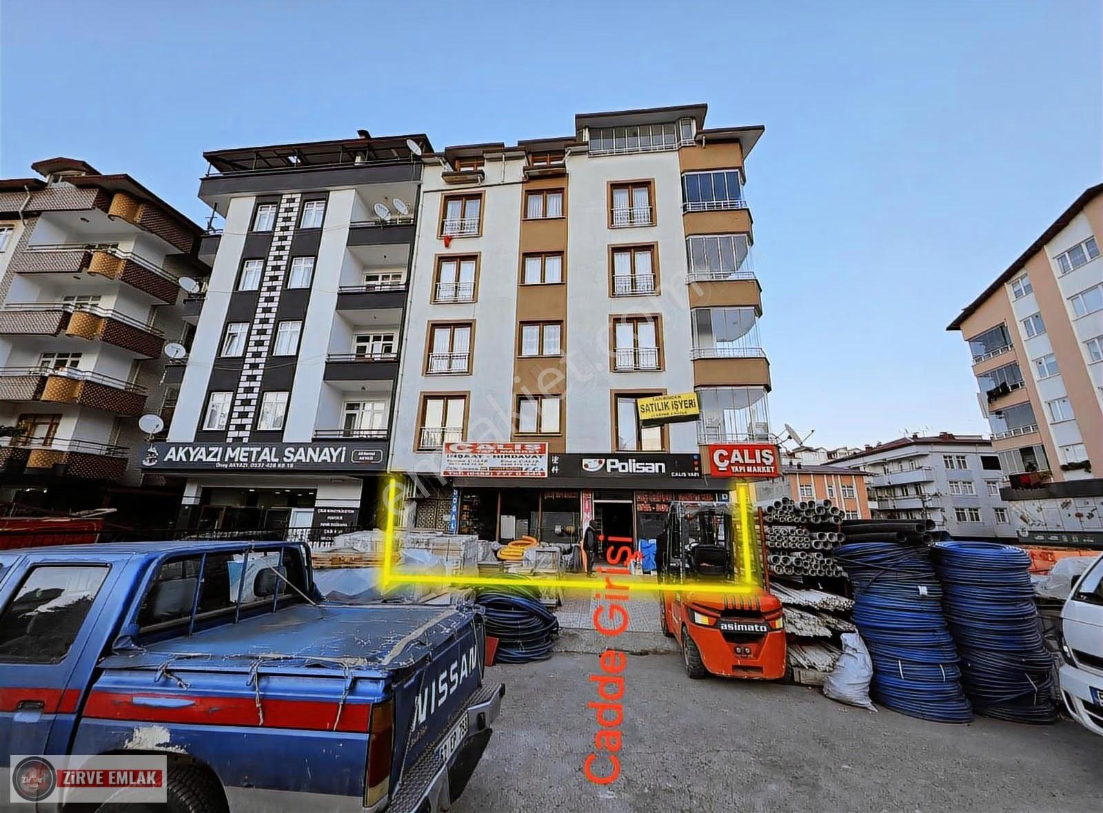 Şirinevler Mah. Ulubey Yoluna Cephe 776m² Satılık Köşe İşyeri.