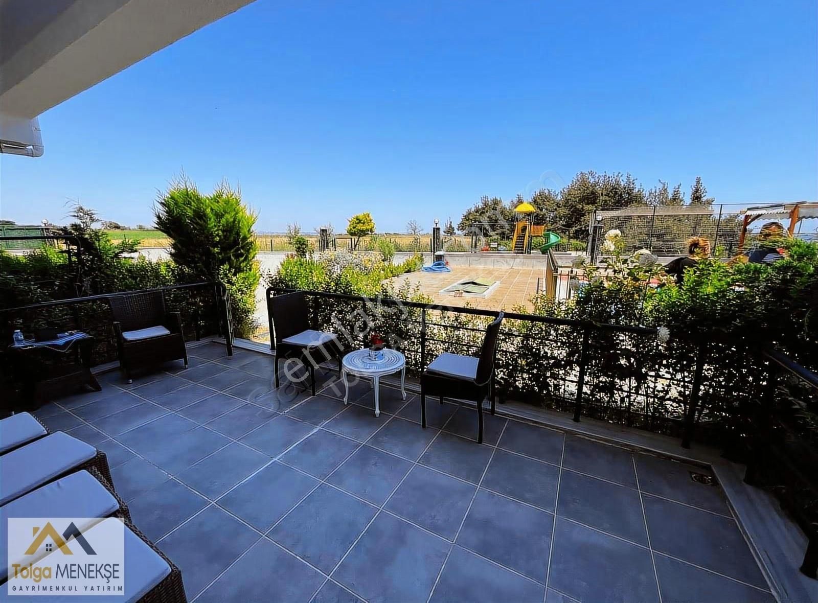 Kumbağda Havuz Deniz Doğa Manzara Bahçe Katı İskanlı Eşyalı 1+1 - Görsel 12