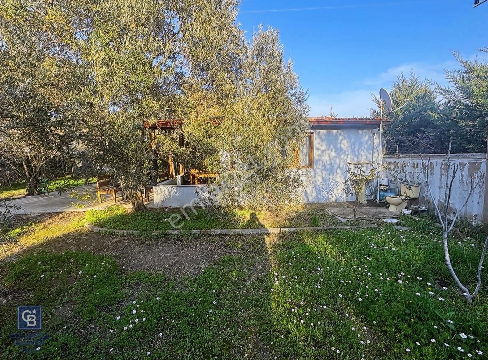 Urla Denizli Mahallesinde Satılık Arsa