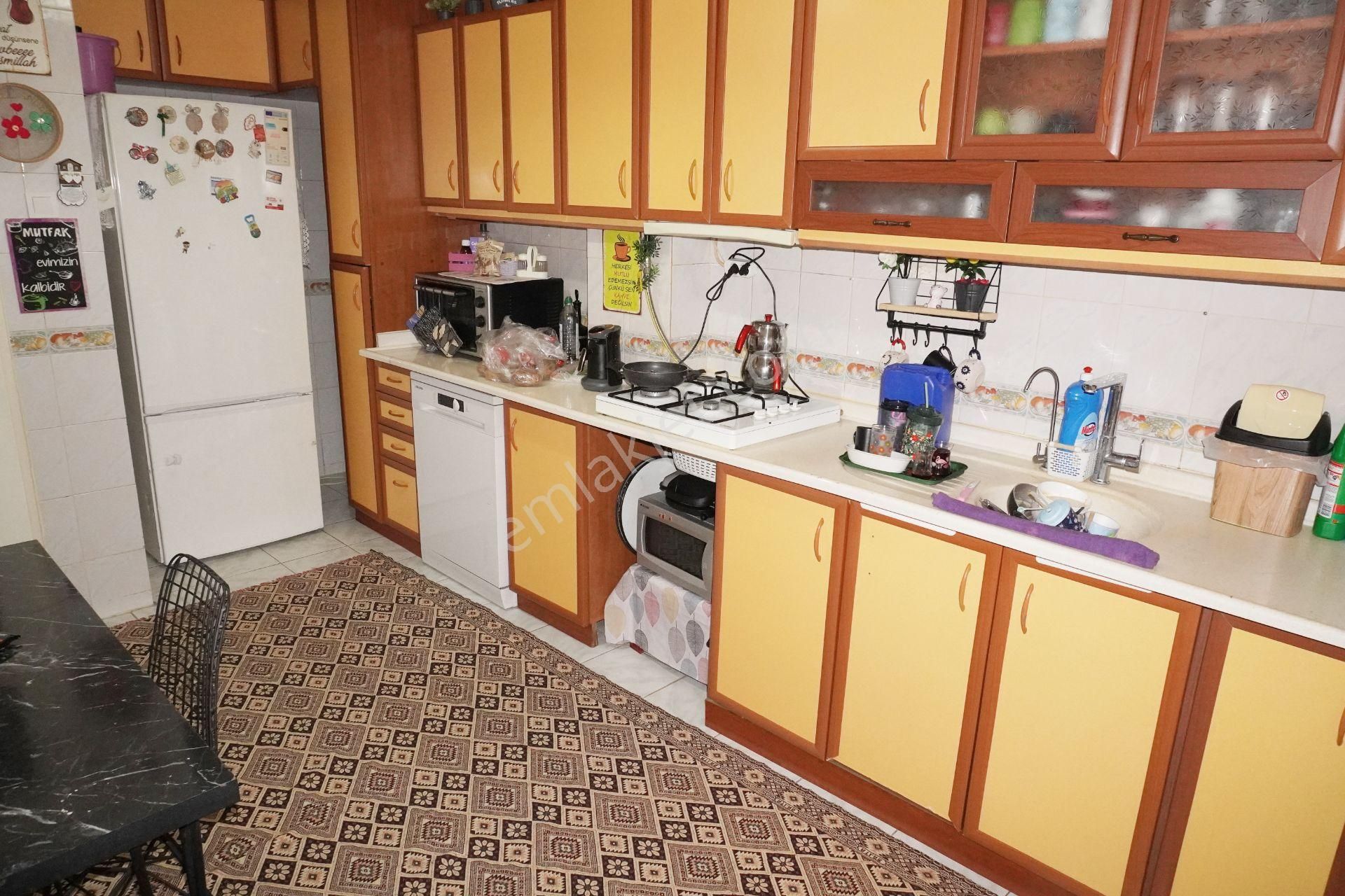 Çiğli Küçükçiğlide Satılık 3+1 Doğalgazlı+arka Teras Bahçeli+çift Balkonlu Çiğli Serkan Dan - Görsel 3