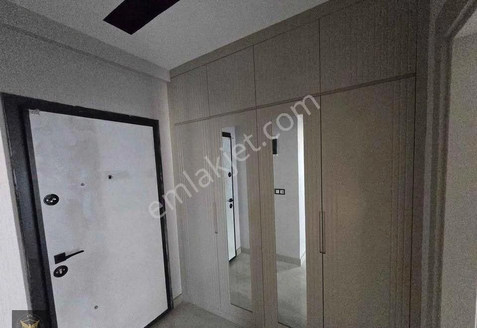 Metrobüse Yürüme İster Oturumluk İster Yatırımlık 2+1 Geniş Daire - Görsel 7