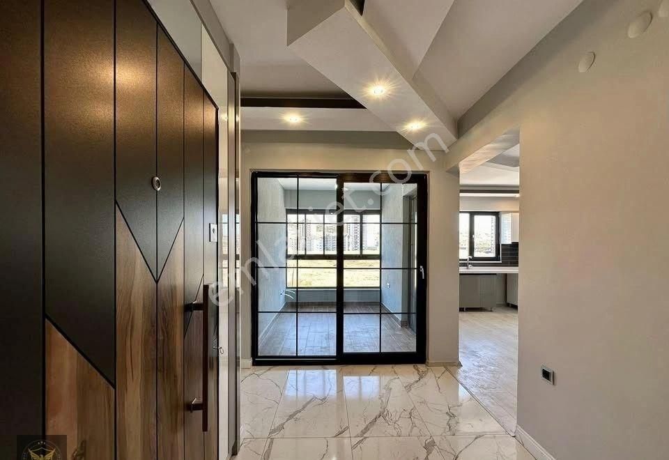 Beylikdüzü Yakuplu Mh.otoparklı Evebeyn Banyolu 2+1 Satılık Daire - Görsel 7