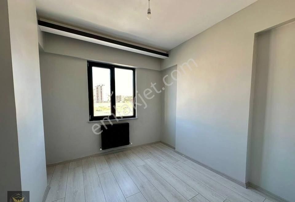 Beylikdüzü Yakuplu Mh.otoparklı Evebeyn Banyolu 2+1 Satılık Daire - Görsel 5