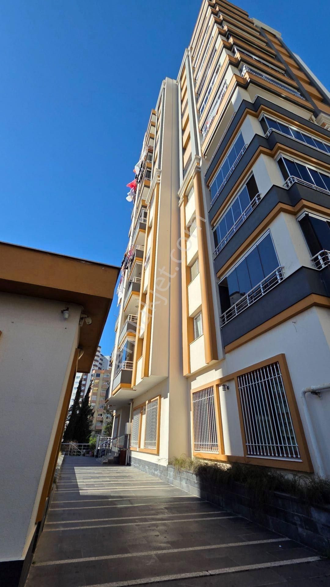 Berrin Nadir'den Bölgenin En Nezih Site İçi ,yüksek Kaliteli Satılık 4+1