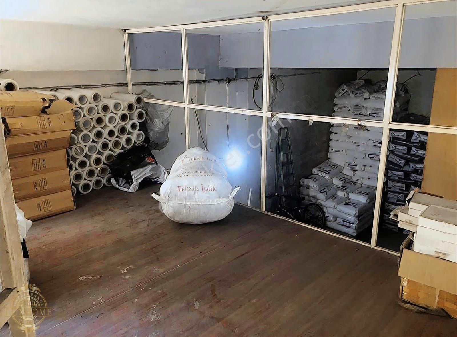 İş Kent Sanayi Sitesi D Blok'ta Fırsat Dükkan - Görsel 6