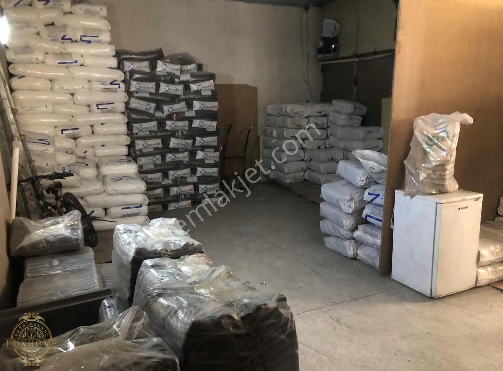 İş Kent Sanayi Sitesi D Blok'ta Fırsat Dükkan - Görsel 2