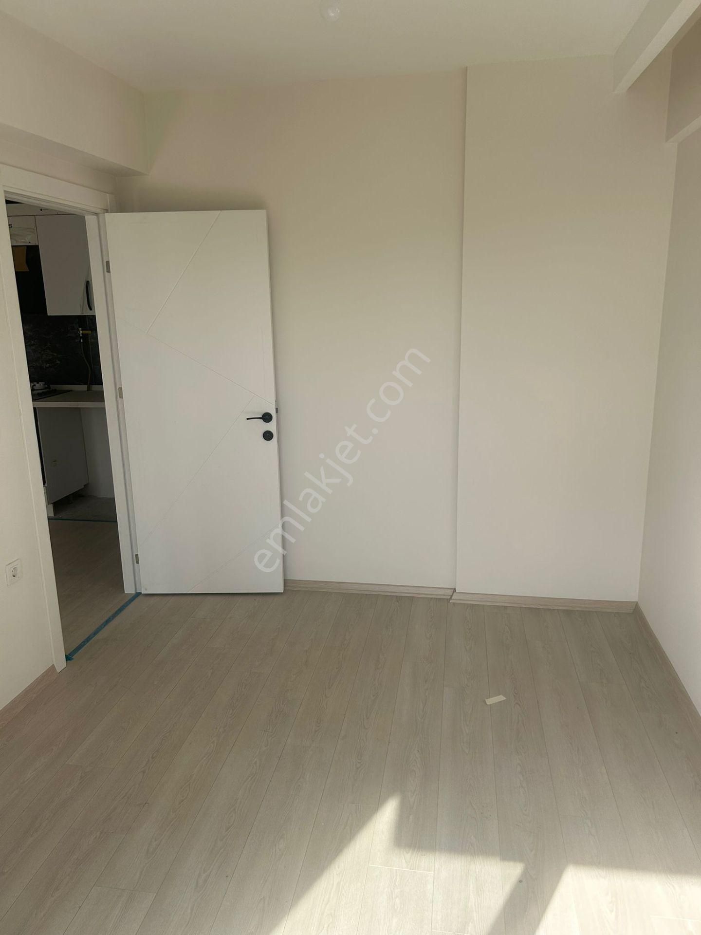 Herşeyi İle Hazır 1+1 Sıfır Lüks Ara Kat Daire - Görsel 7