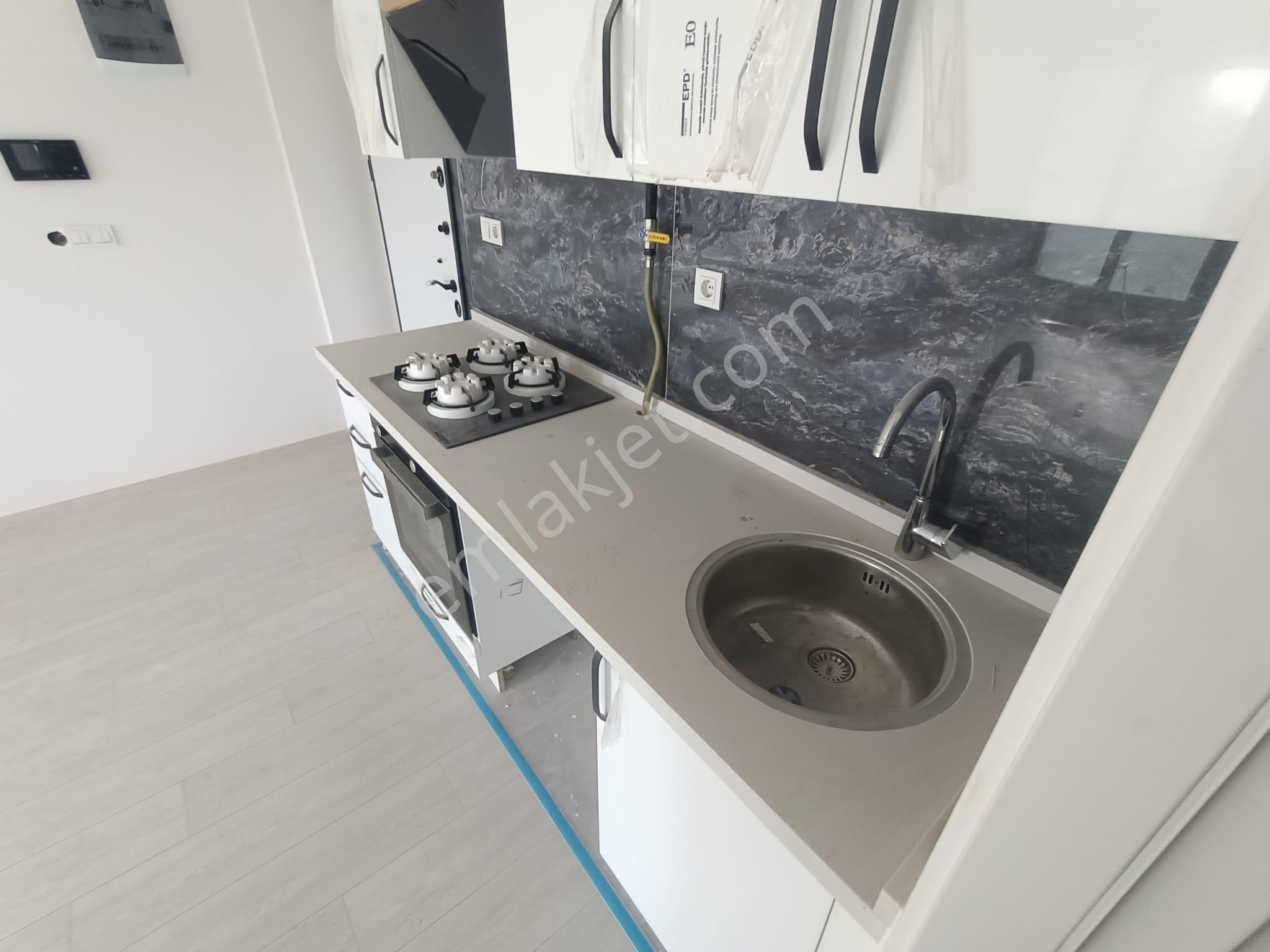 Herşeyi İle Hazır 1+1 Sıfır Lüks Ara Kat Daire - Görsel 17