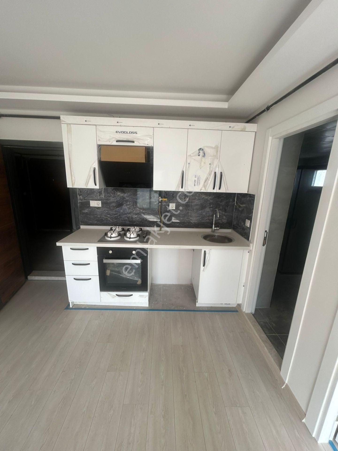 Herşeyi İle Hazır 1+1 Sıfır Lüks Ara Kat Daire - Görsel 12