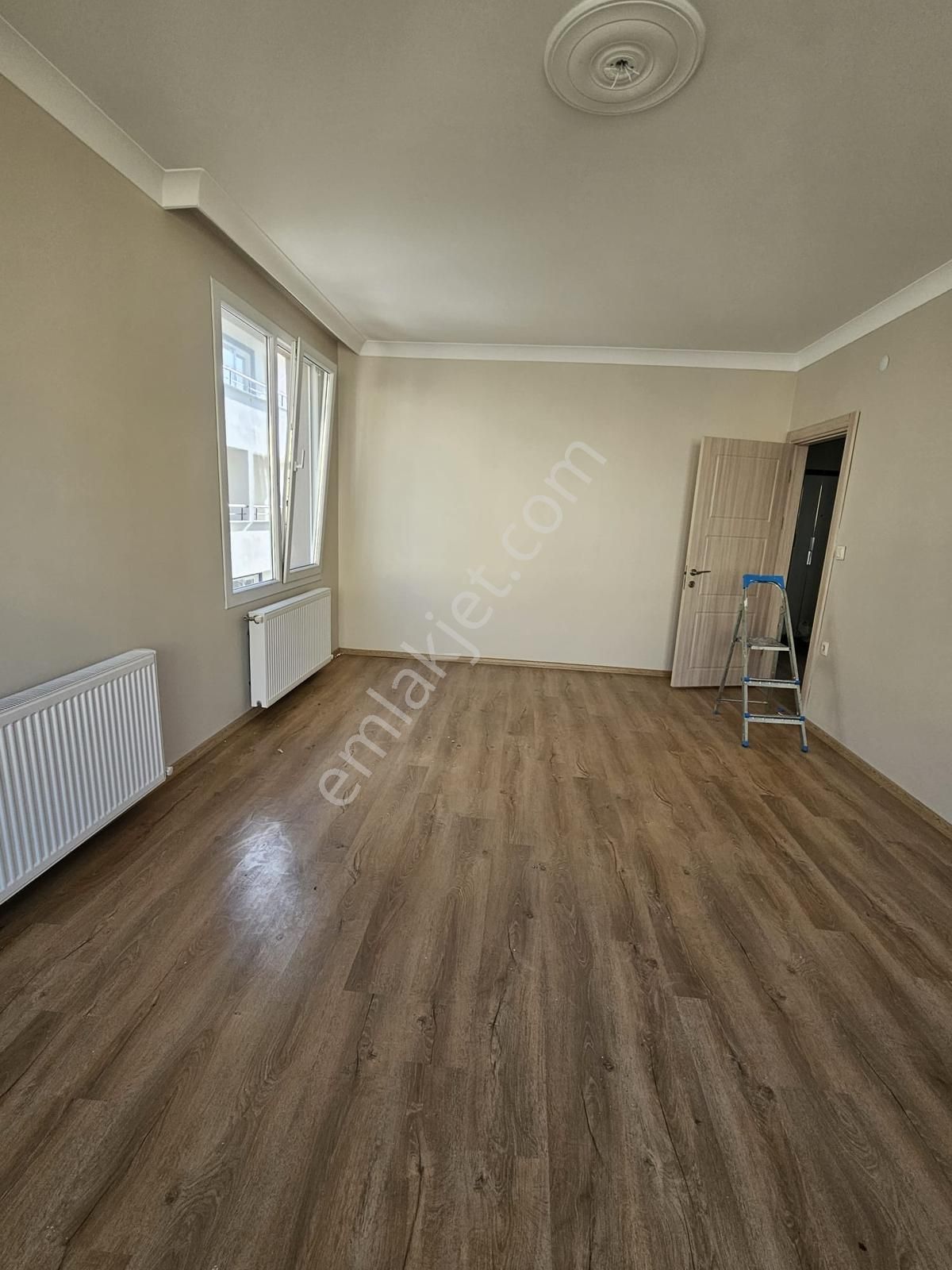 Demir Gayrımenkul'den Harika Konumda 2+1 Ara Kat Daire - Görsel 6