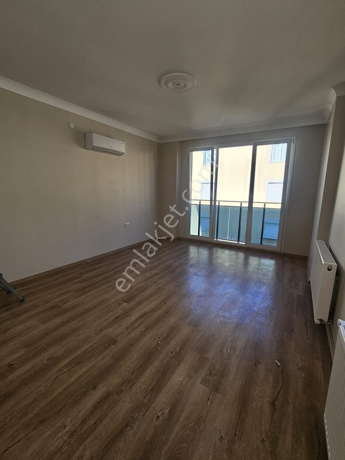 Demir Gayrımenkul'den Harika Konumda 2+1 Ara Kat Daire - Görsel 10