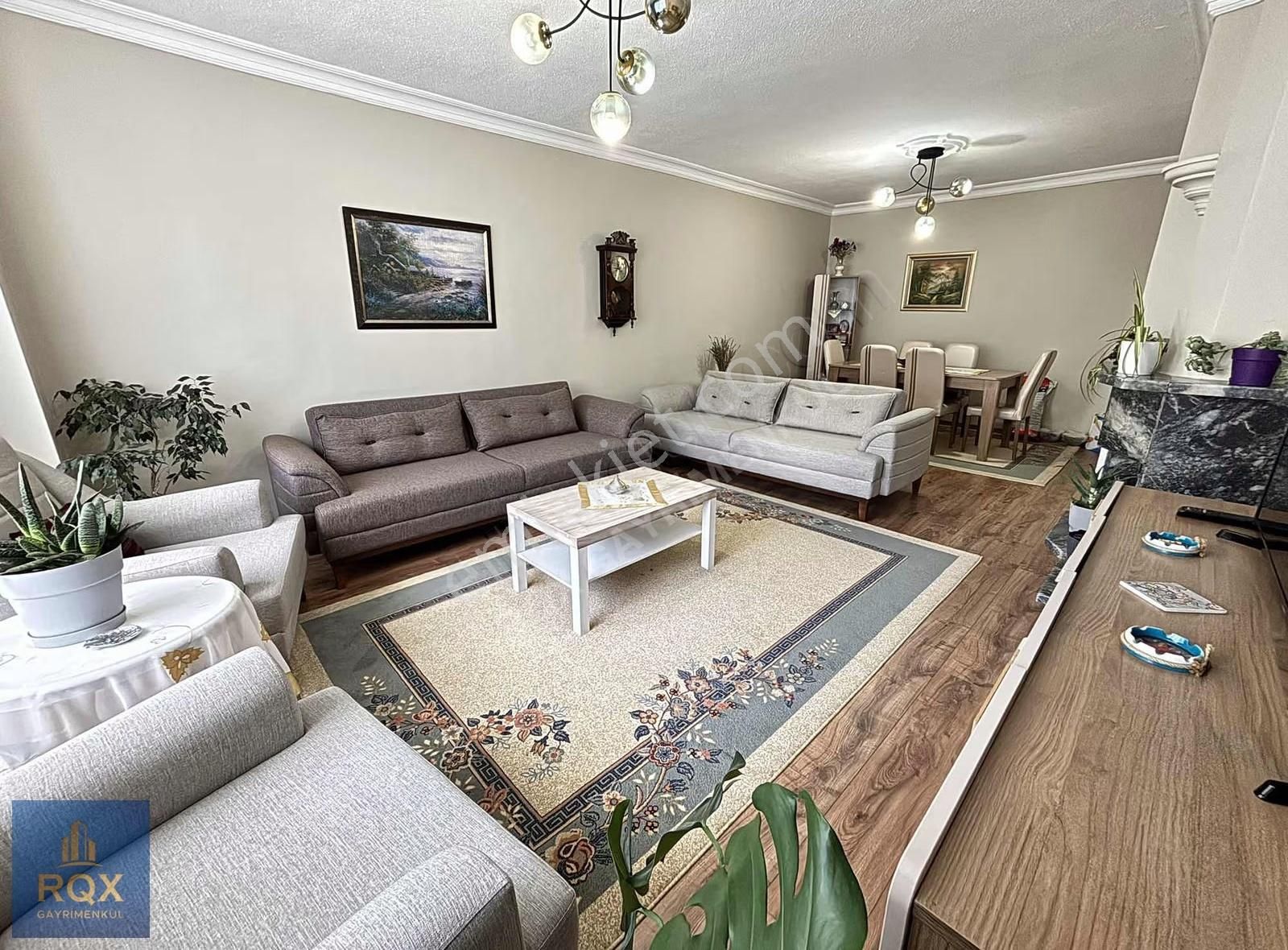 Eryaman Yavuz Selimde Havuzlu Sitede Yapılı 3+1 Daire - Görsel 2