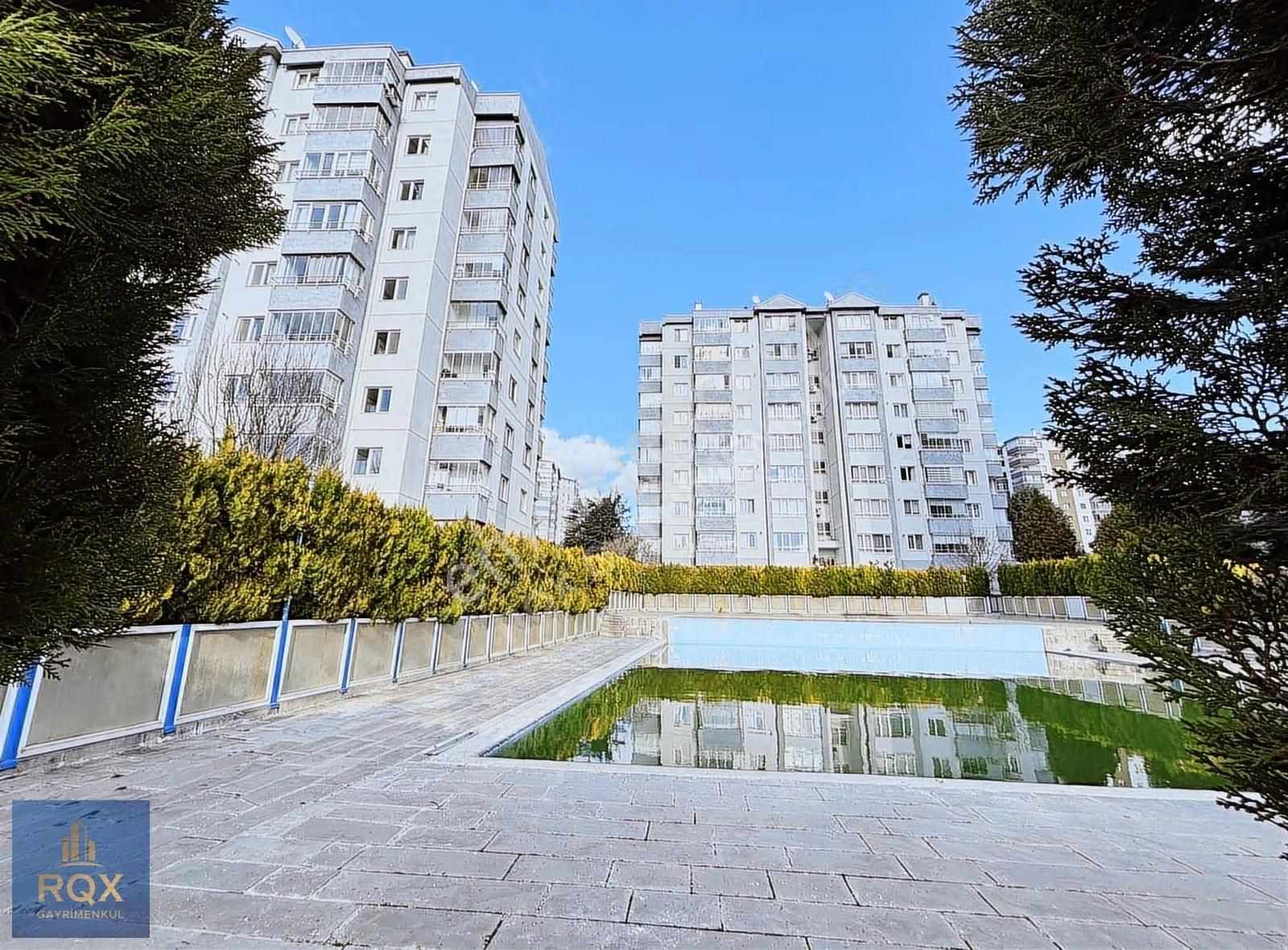 Eryaman Yavuz Selimde Havuzlu Sitede Yapılı 3+1 Daire