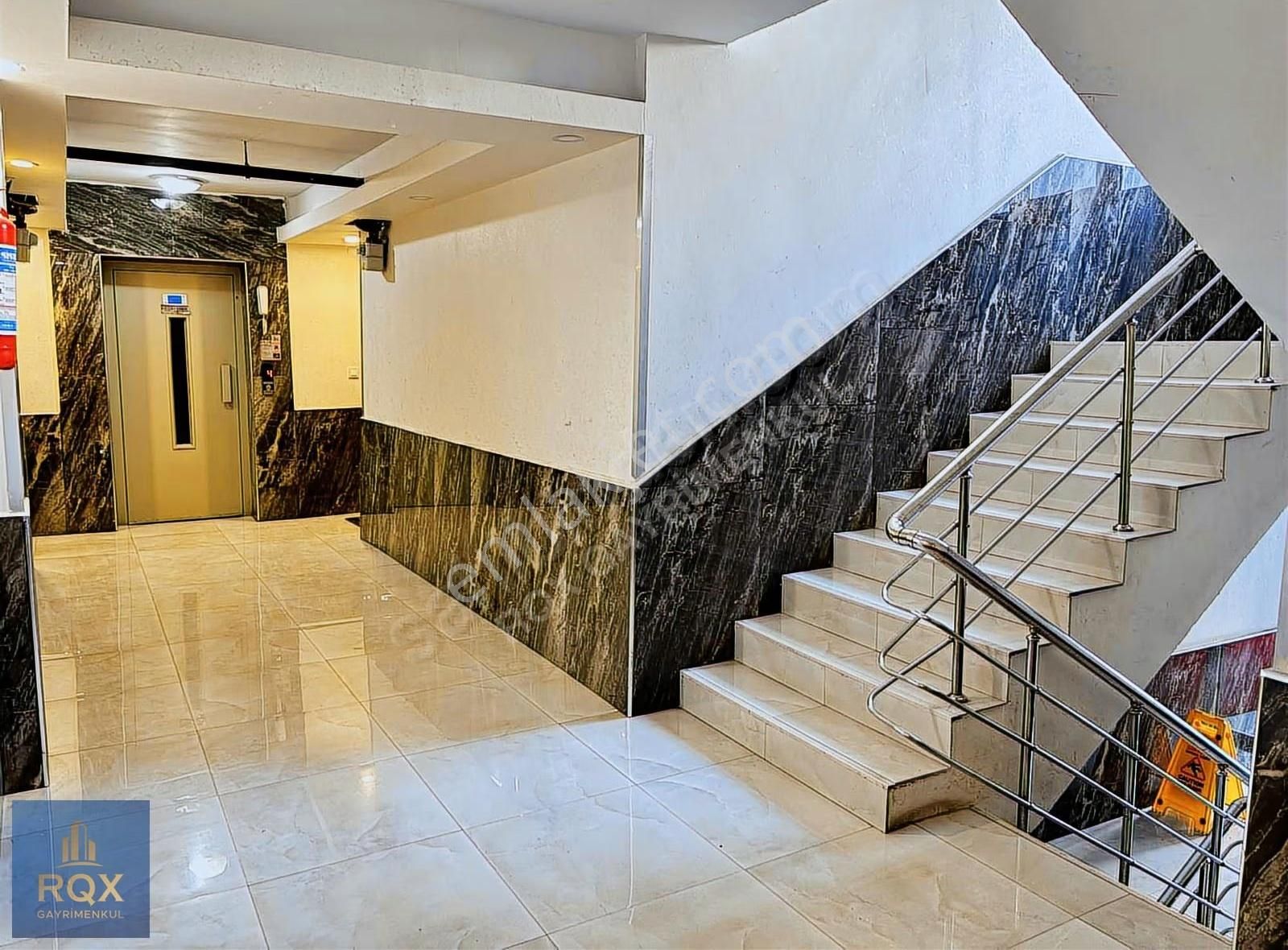 Eryaman Yavuz Selimde Havuzlu Sitede Yapılı 3+1 Daire - Görsel 17