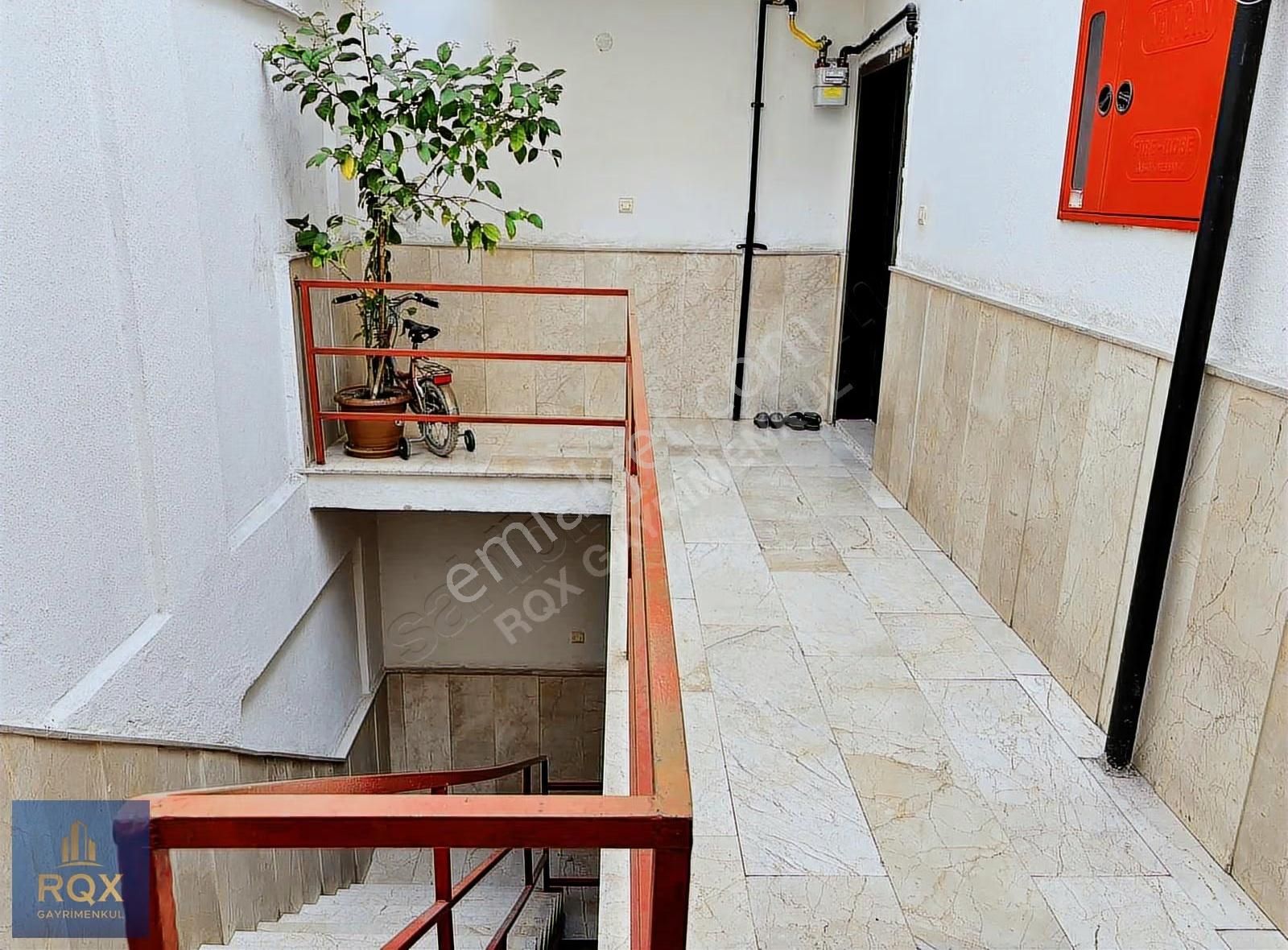 Etimesgut Merkezde Cadde Üzeri Ön Cephe Yapılı 5+1 Dubleks Daire - Görsel 15