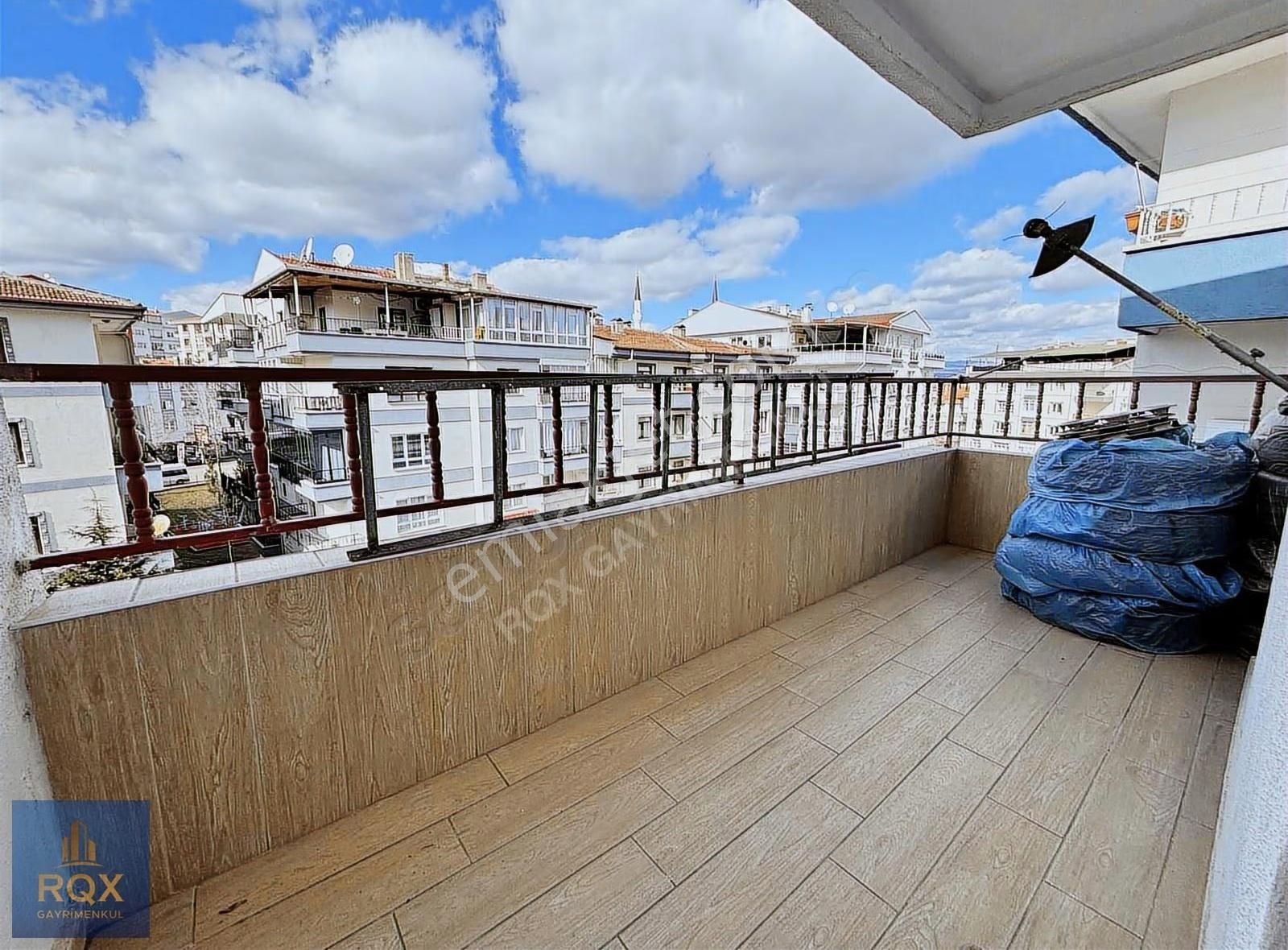 Etimesgut Merkezde Cadde Üzeri Ön Cephe Yapılı 5+1 Dubleks Daire - Görsel 8