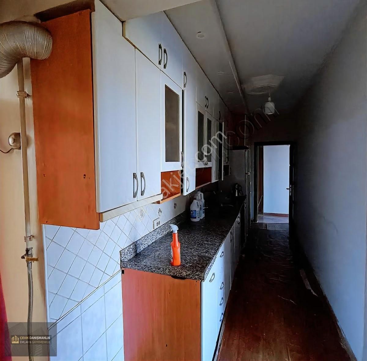 Metroya 3 Dakika! Bayrampaşada Park Cepheli,jakuzili,asansörlü - Görsel 5