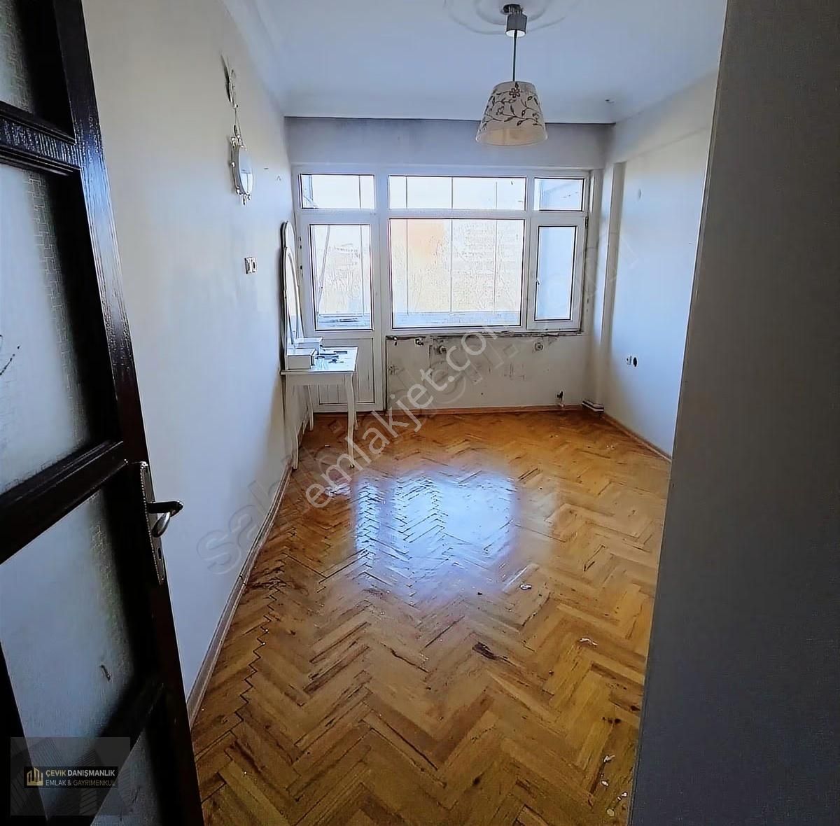 Metroya 3 Dakika! Bayrampaşada Park Cepheli,jakuzili,asansörlü - Görsel 31