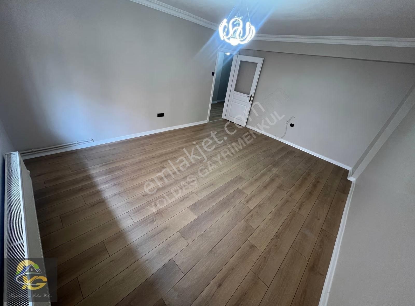 Etimesgut Elvan Mah 15 Yıllık Salon Bagımsız Yapılısatılık Daire