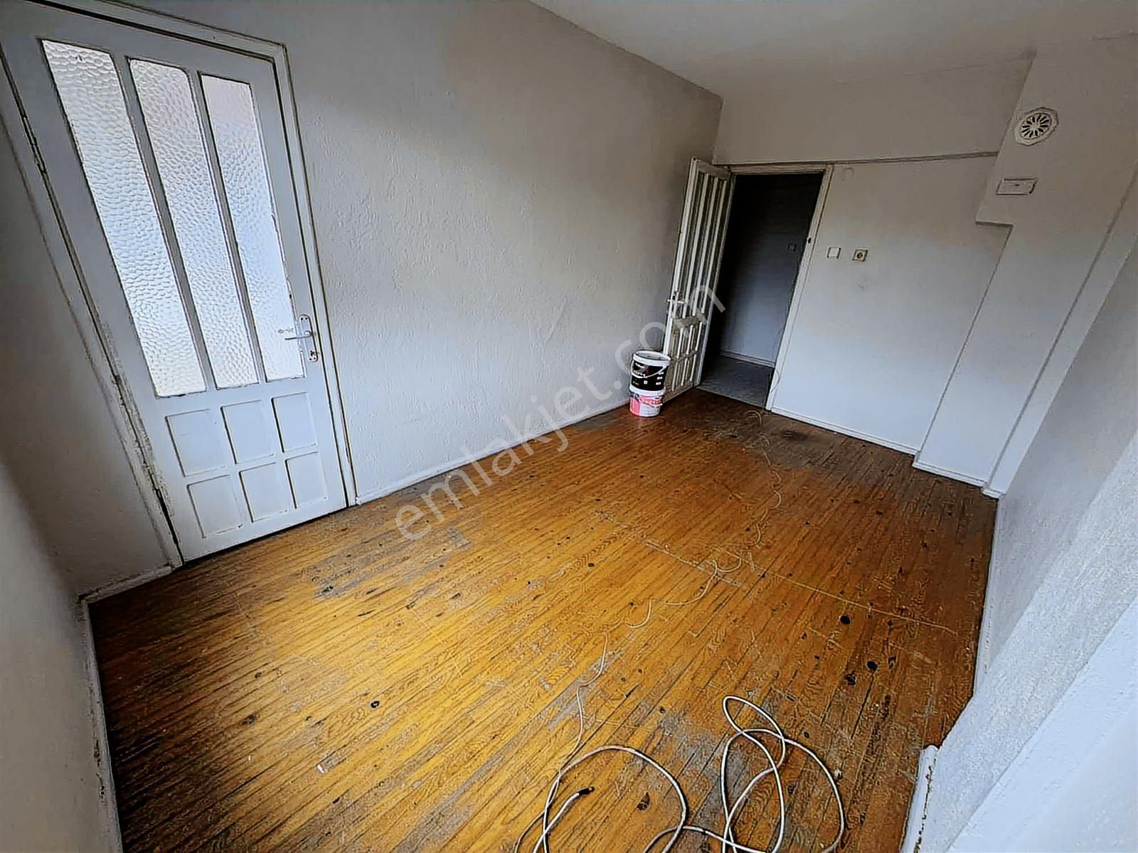 Fatih Mah. Mezarlıkbaşı Cami Mevkii Ara Kat Ön Cephe 3+1 Daire - Görsel 9