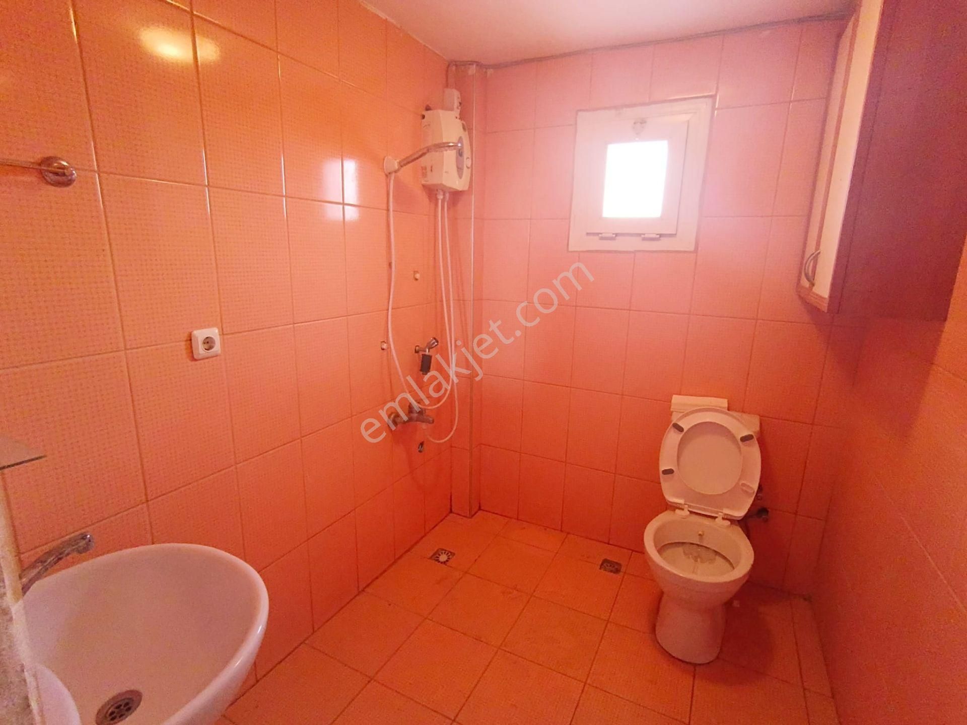 Zincirlibağlar Yeşiloba Kapalı Semt Pazarına Yakın Geniş Oturumlu 2+1 Kiralık Daire - Görsel 11