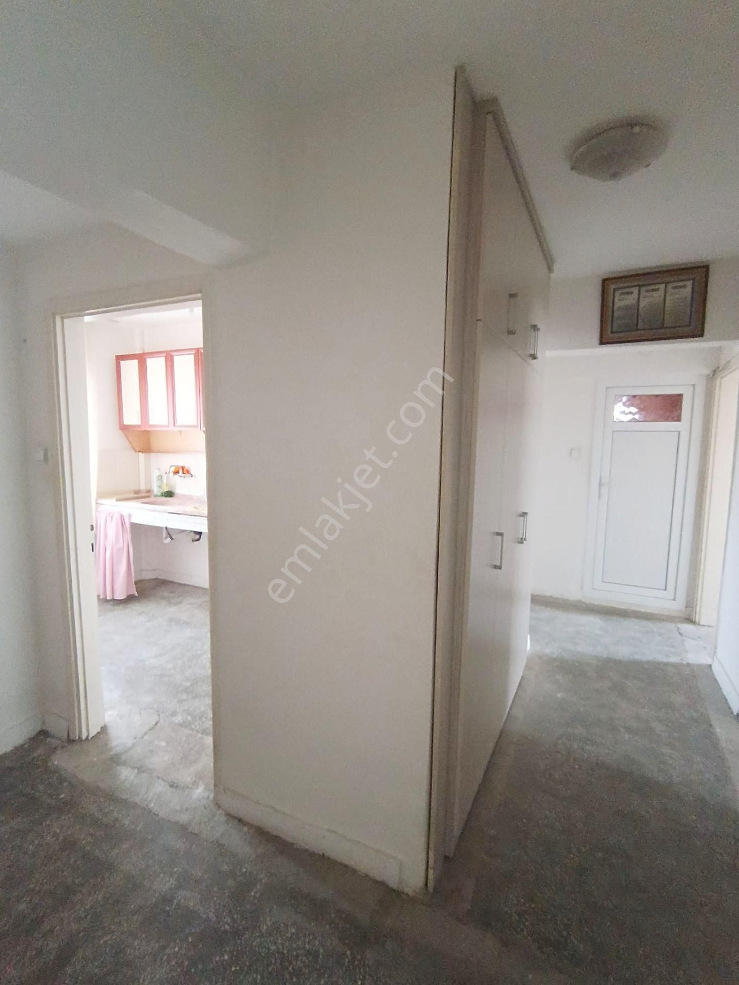 Zincirlibağlar Yeşiloba Kapalı Semt Pazarına Yakın Geniş Oturumlu 2+1 Kiralık Daire - Görsel 18