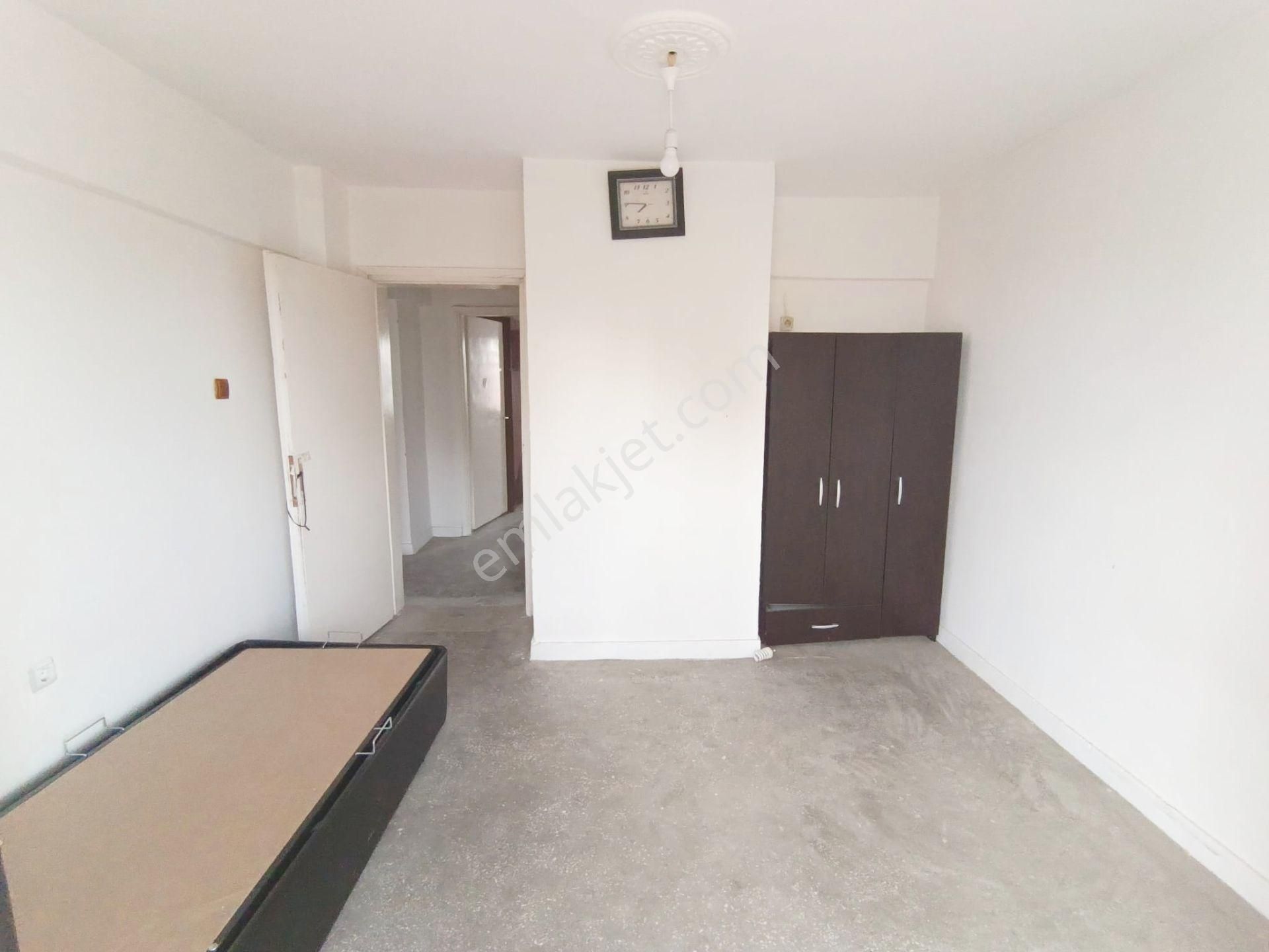 Zincirlibağlar Yeşiloba Kapalı Semt Pazarına Yakın Geniş Oturumlu 2+1 Kiralık Daire - Görsel 17